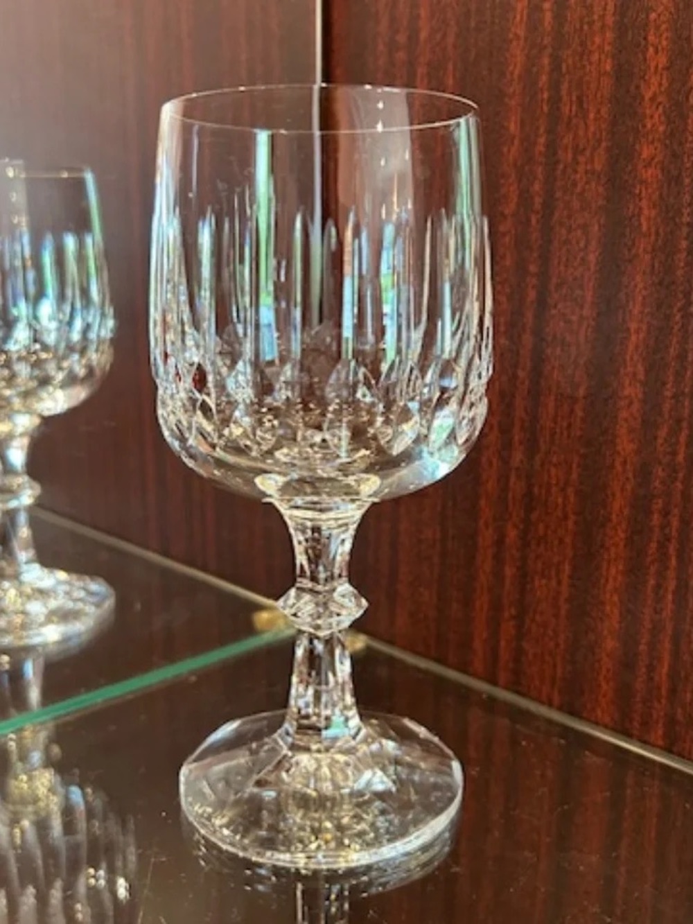 Clear Cut Crystal Wine Goblet - Elegant Clear Glass Stemware